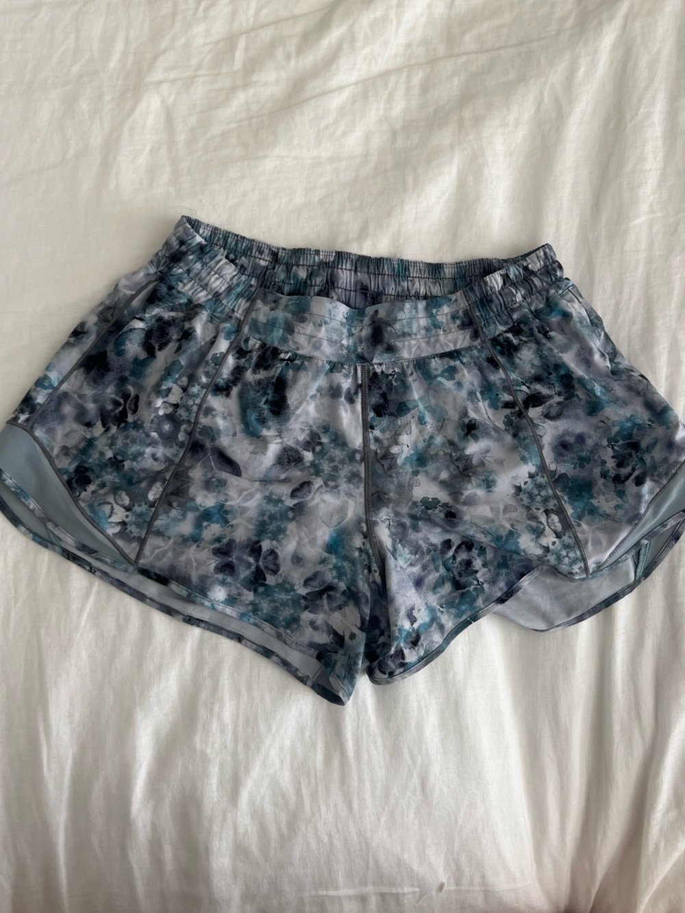 lululemon Hotty Hot Shorts Tall